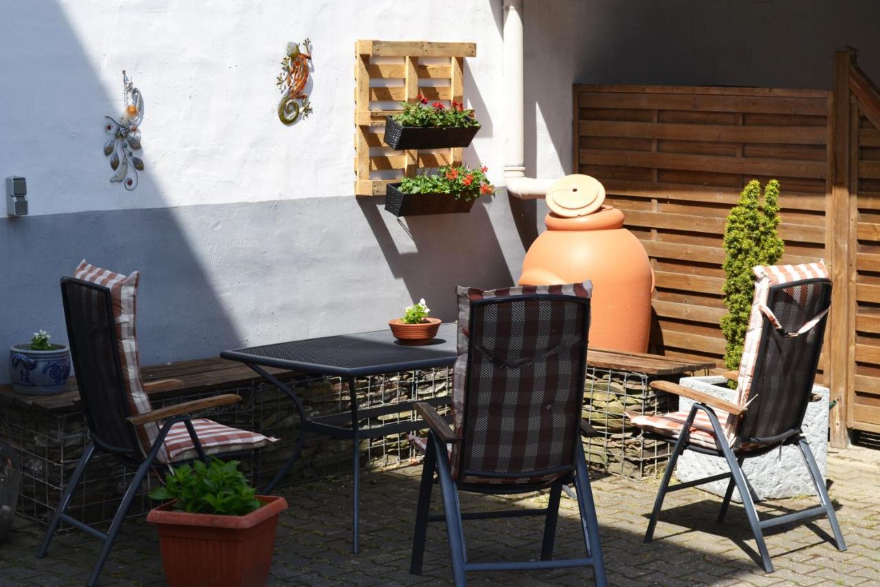 Weingut Mathy-Schanz Osann-Monzel Экстерьер фото